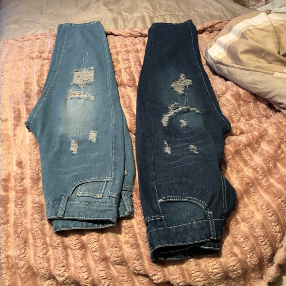 Source Unknown Light And Dark Blue Distressed Ski… - image 1